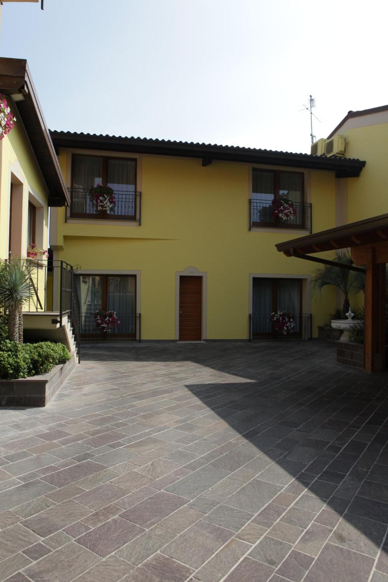 Agriturismo Il Barone Moniga del Garda Exterior foto